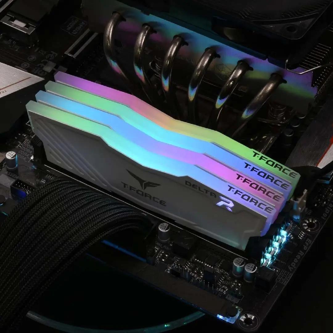 TeamGroup T-Force Delta RGB DDR4 16GB (2x8GB) 3200MHz CL16 Gaming Memory, White | CL16 - Image 4